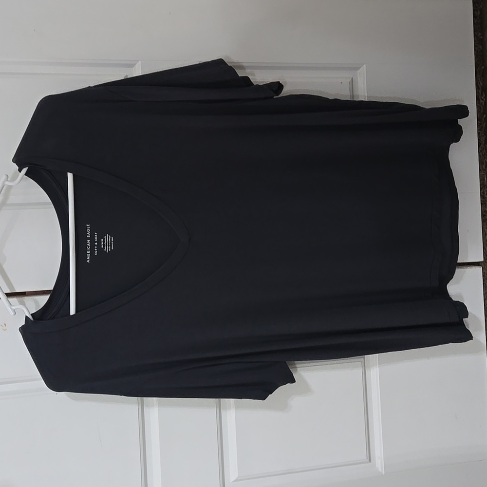 American Eagle tee